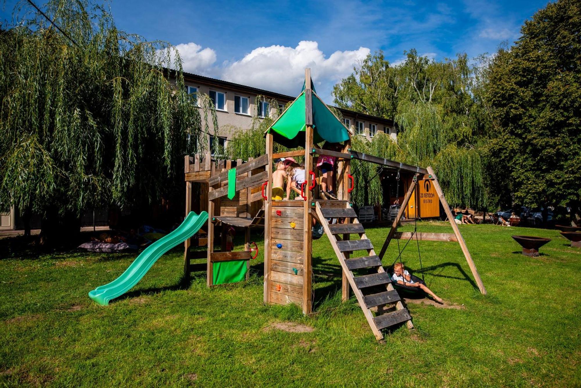 Ubytovani Ve Vinarstvi Zd Nemcicky 外观 照片
